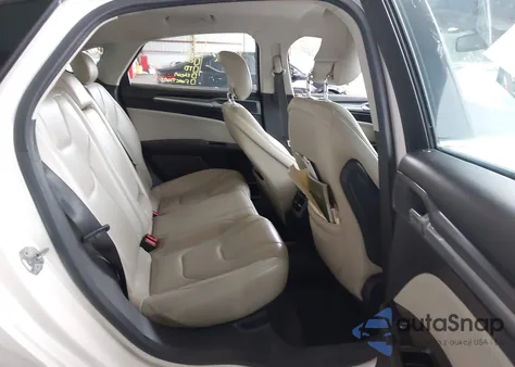 2015 Ford Fusion Titanium из США, поврежденный, VIN 3FA6P0D98FR148801